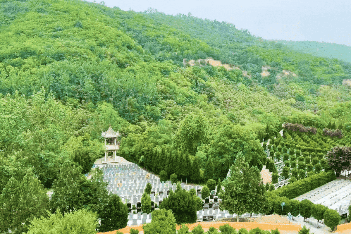 西安霸陵公墓官网园区环境图
